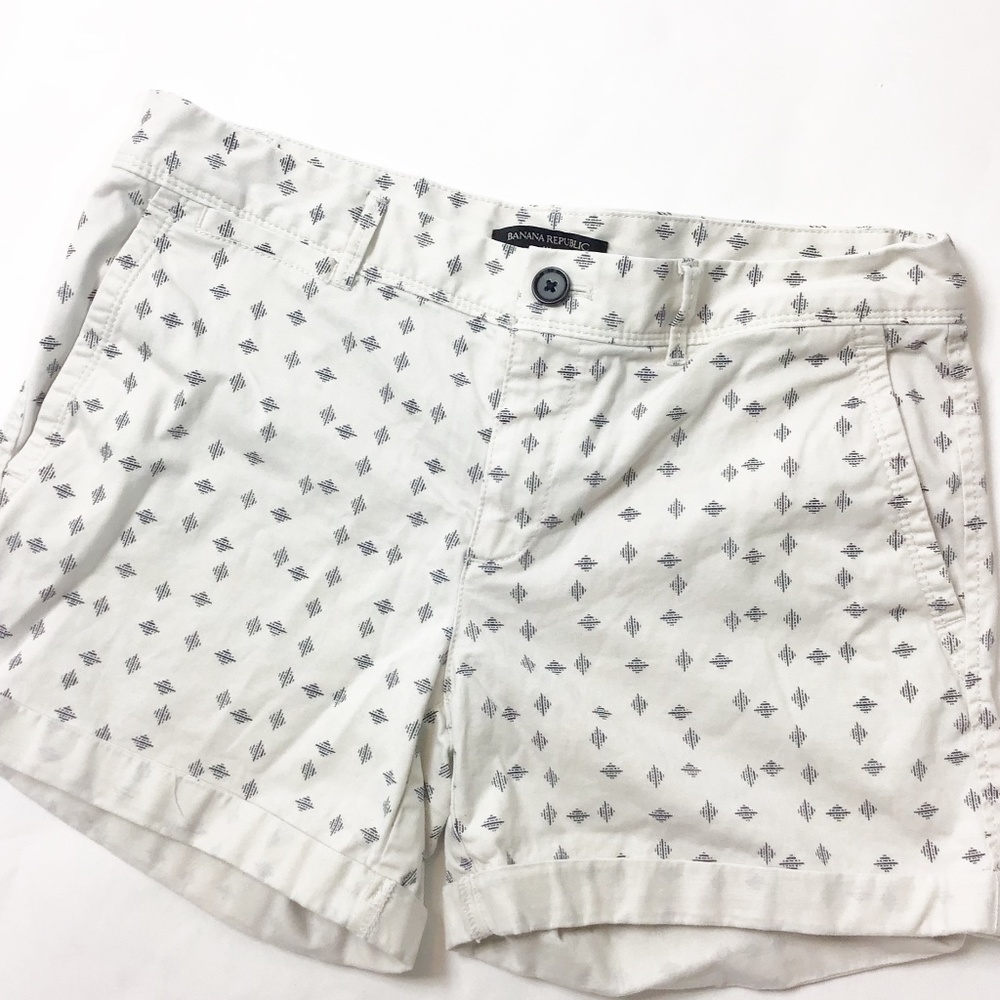 Banana Republic roll cuff‎ cream blue Shorts Size 4